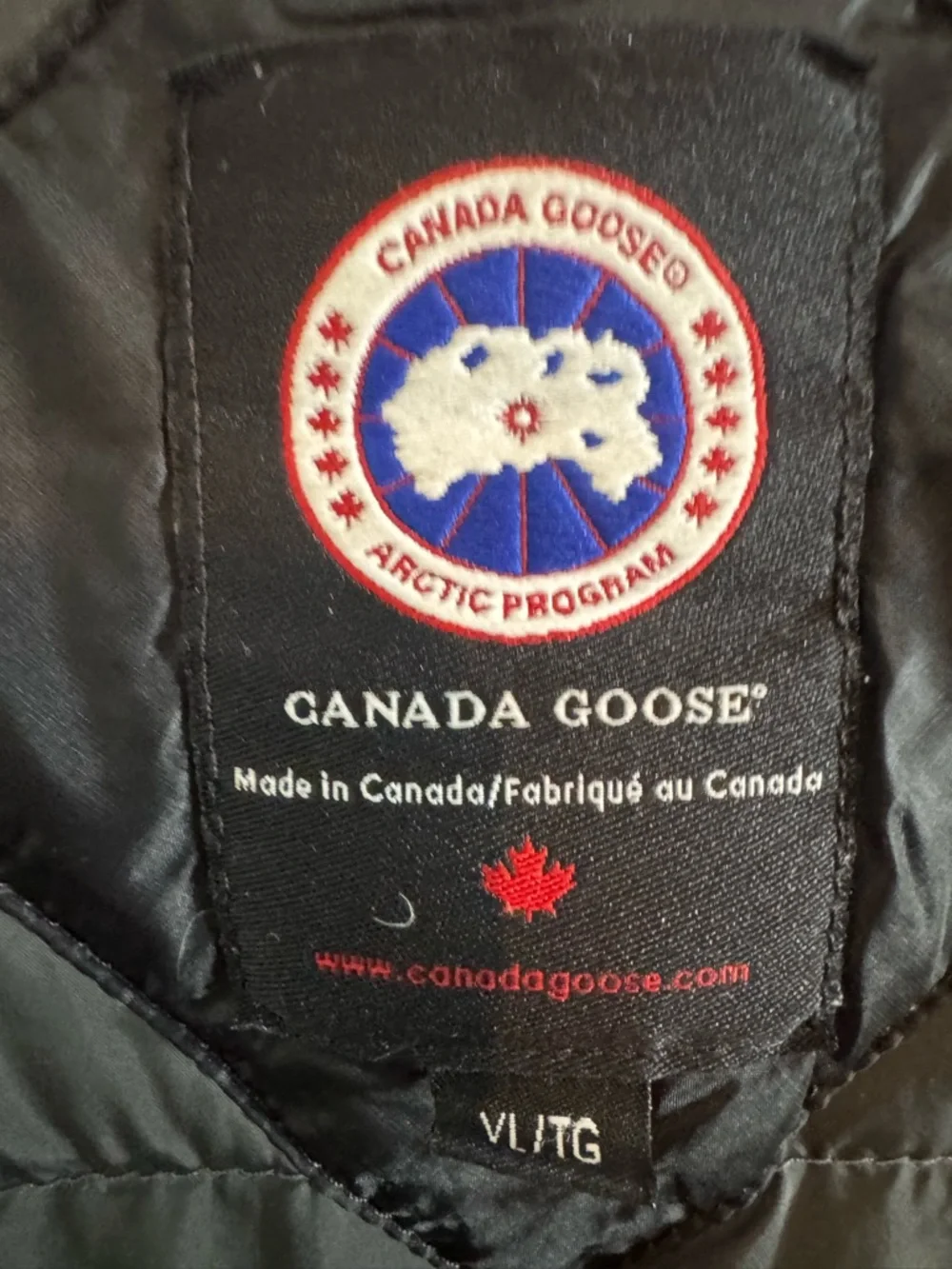 Authentic Canada Goose Black Hooded Women's Puffer Coat - Picture 7 of 11
